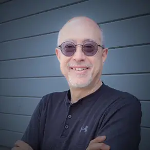 Evaluator and master designer for a trusted home remodeling company, specializing in project planning, design guidance, and client evaluations.